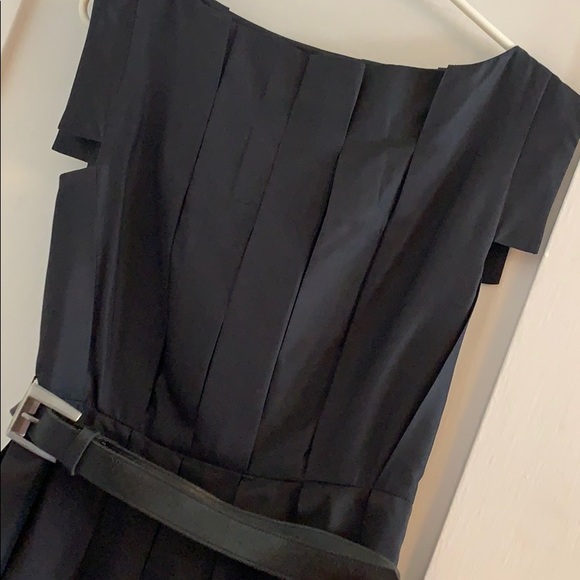Beautiful, elegant Silk Black Halo pleated dress - Picture 8 of 8